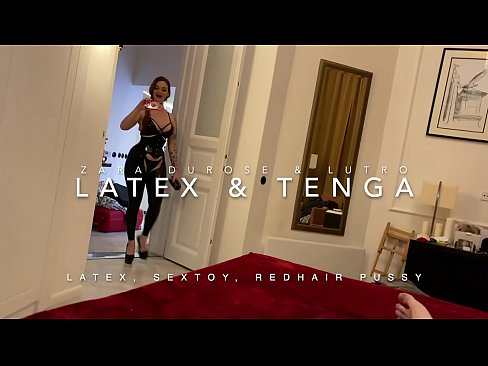 ❤️ Escada ruiva em traje de látex fodida por meio de meio-irmão ❤️ Porno em nós